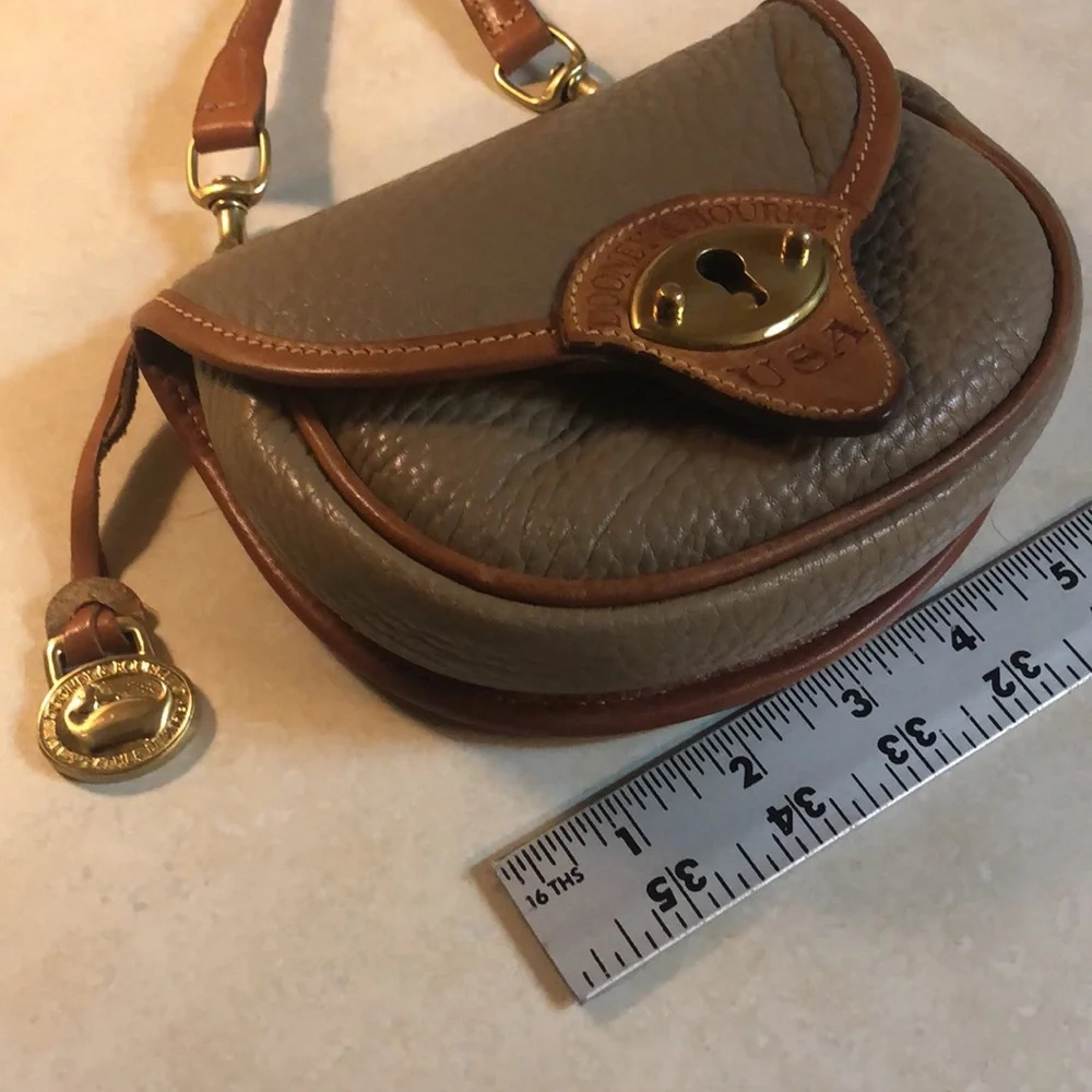 Vintage Dooney & Bourke mini crossbody bag - Picture 14 of 16